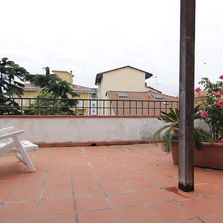 L'Arrocco Bed And Breakfast มารีนาดีคาร์รารา ภายนอก รูปภาพ