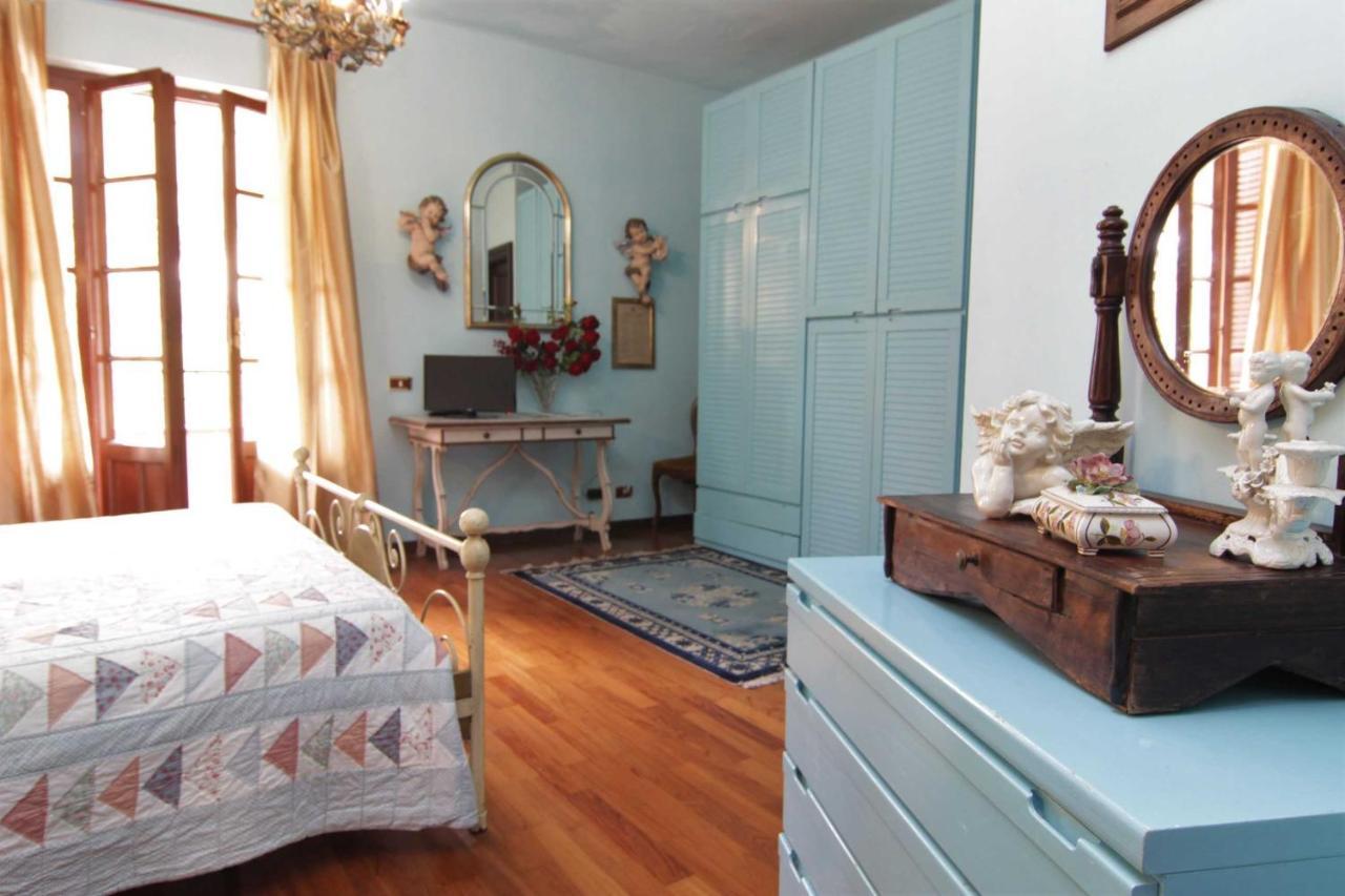 L'Arrocco Bed And Breakfast มารีนาดีคาร์รารา ภายนอก รูปภาพ