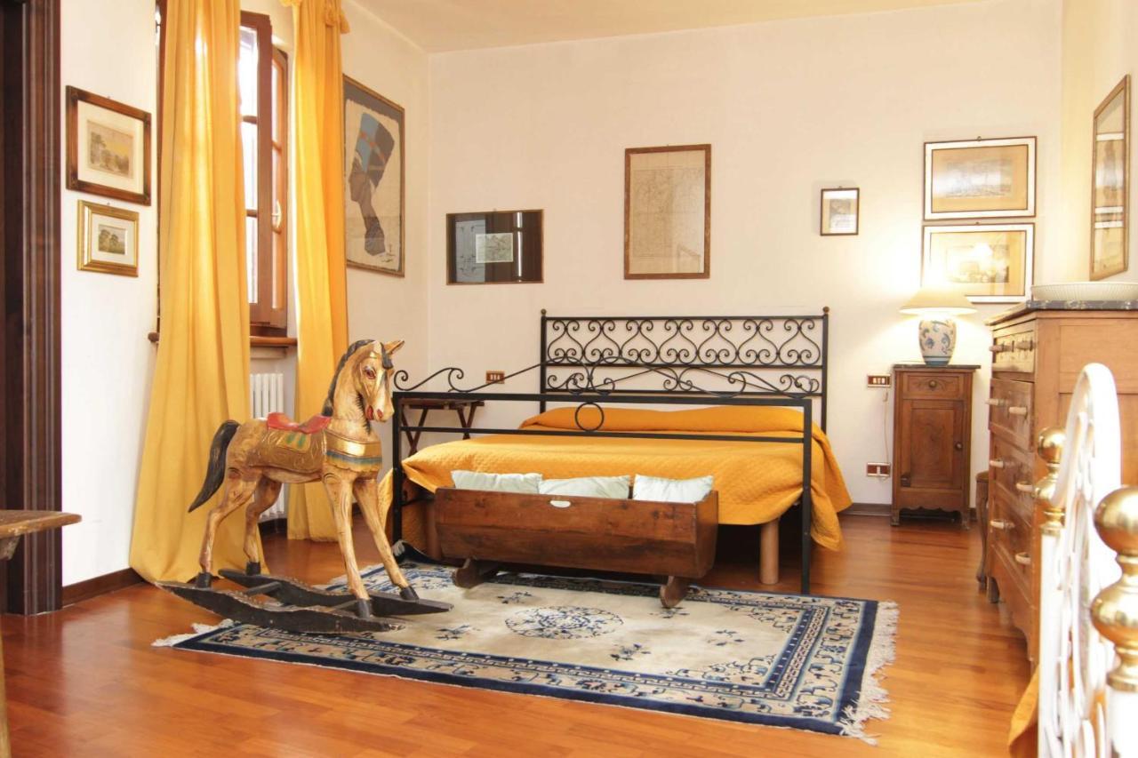 L'Arrocco Bed And Breakfast มารีนาดีคาร์รารา ภายนอก รูปภาพ