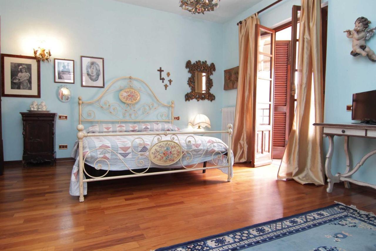 L'Arrocco Bed And Breakfast มารีนาดีคาร์รารา ภายนอก รูปภาพ
