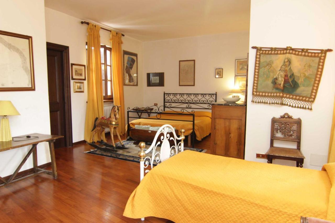 L'Arrocco Bed And Breakfast มารีนาดีคาร์รารา ภายนอก รูปภาพ