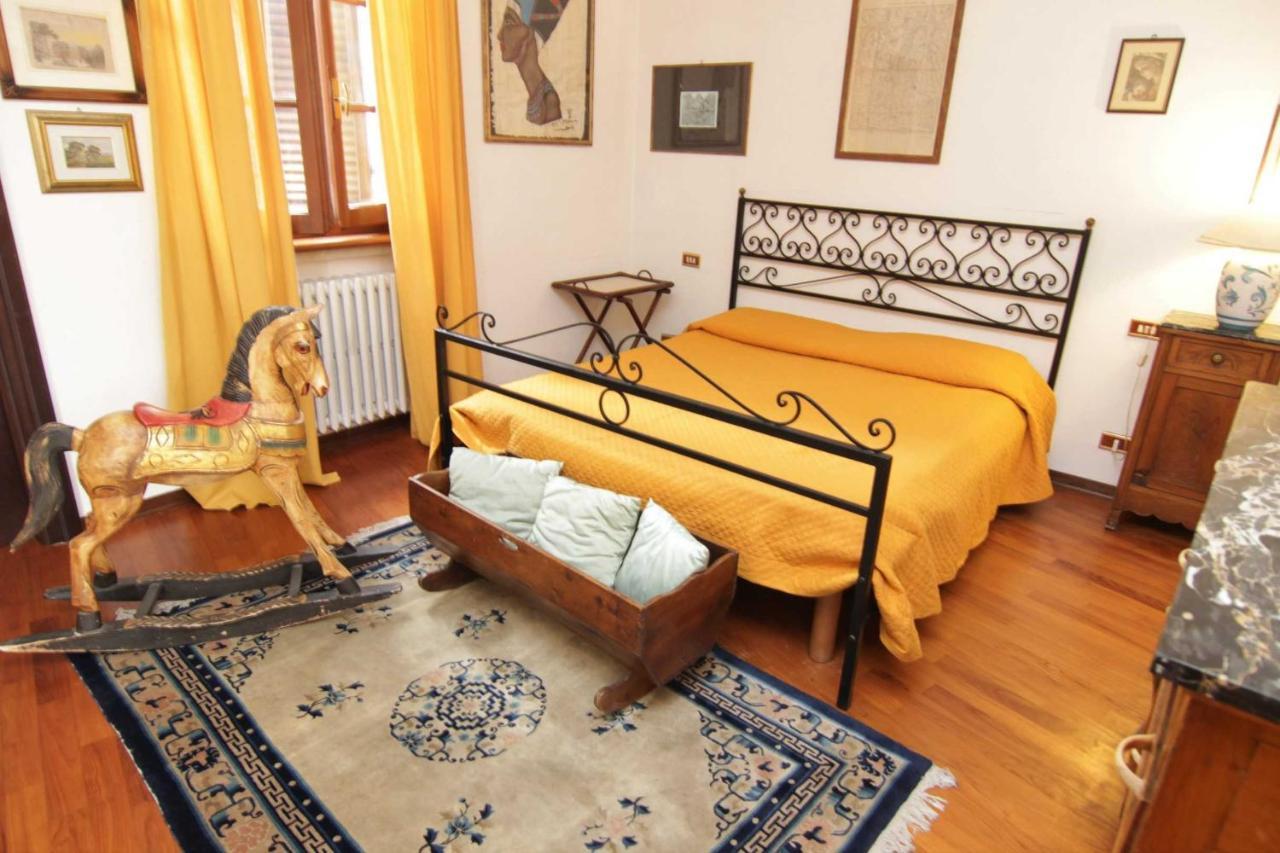 L'Arrocco Bed And Breakfast มารีนาดีคาร์รารา ภายนอก รูปภาพ