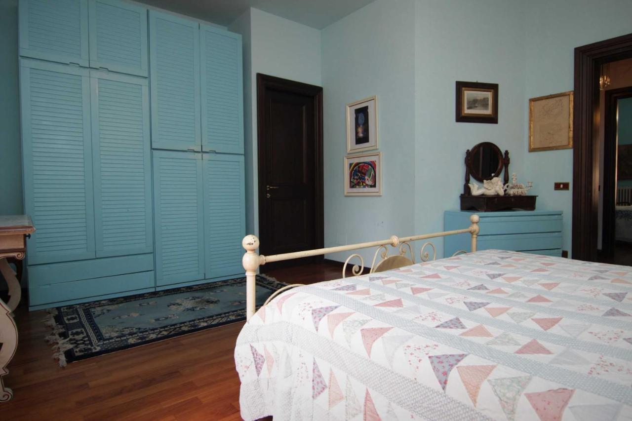 L'Arrocco Bed And Breakfast มารีนาดีคาร์รารา ภายนอก รูปภาพ